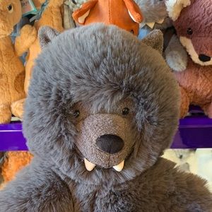 Meet your Posher, Max